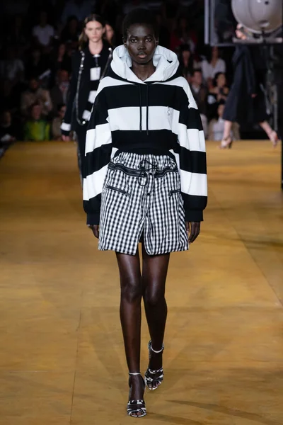 Look 83